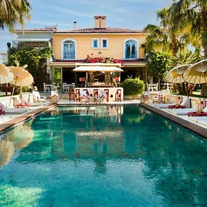 Otel La Capria